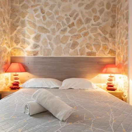 Hotel De Belgique A Menton 2*