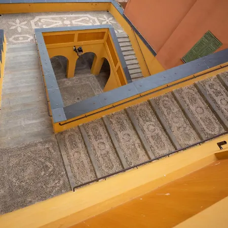 De Belgique à Hotel