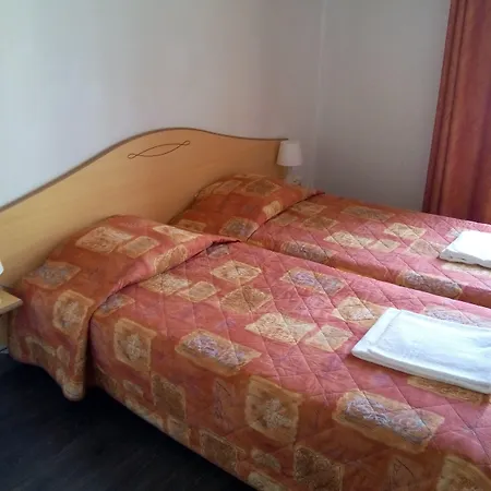 Hotel De Belgique A Menton 2*