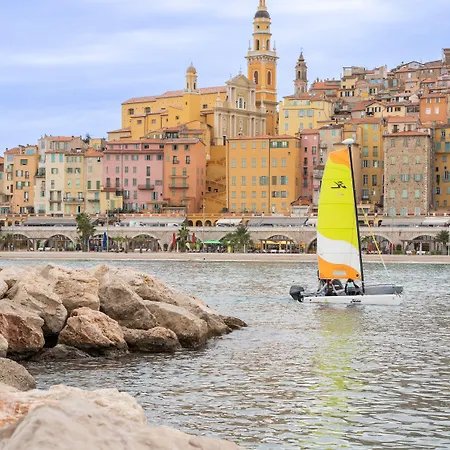 Hotel Hotel De Belgique A Menton 2*